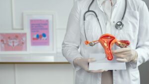 Lee más sobre el artículo 5 Señales de que Necesitas una Cistoscopia | Urólogo